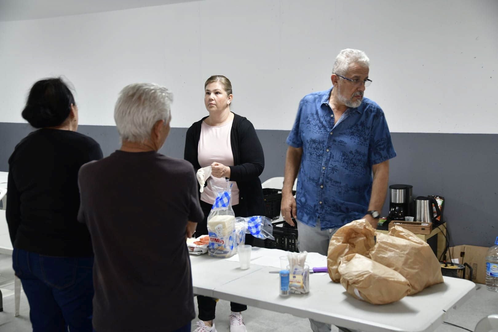 El edificio de Vecindario, desalojado y precintado por riesgo de derrumbe