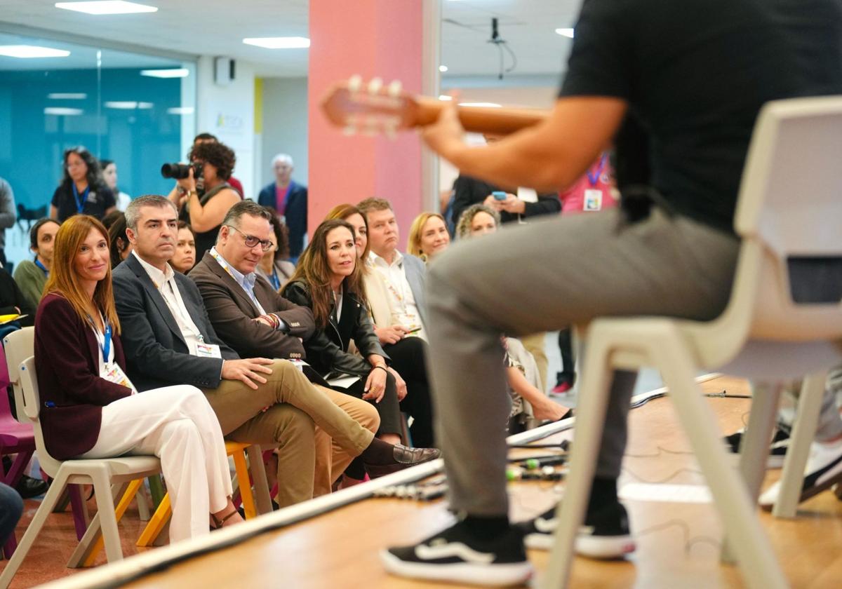 Momento del acto de inauguración del Encuentro de Formación Profesional en el centro Tony Gallardo.