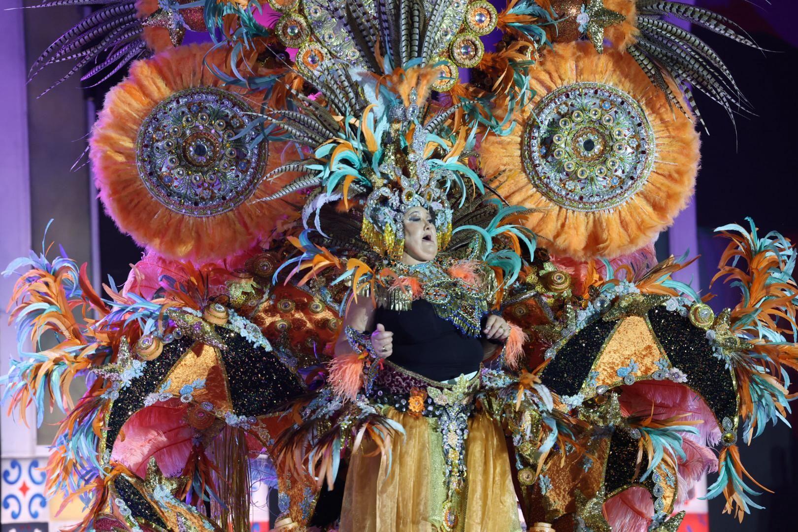 Las damas del México más carnavalero toman el Yumbo