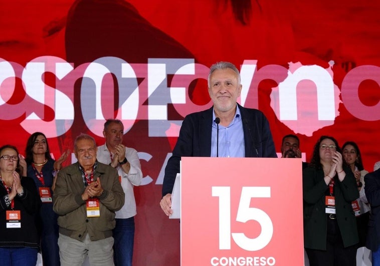 Ángel Victor Torres en el Congreso del PSOE este domingo.