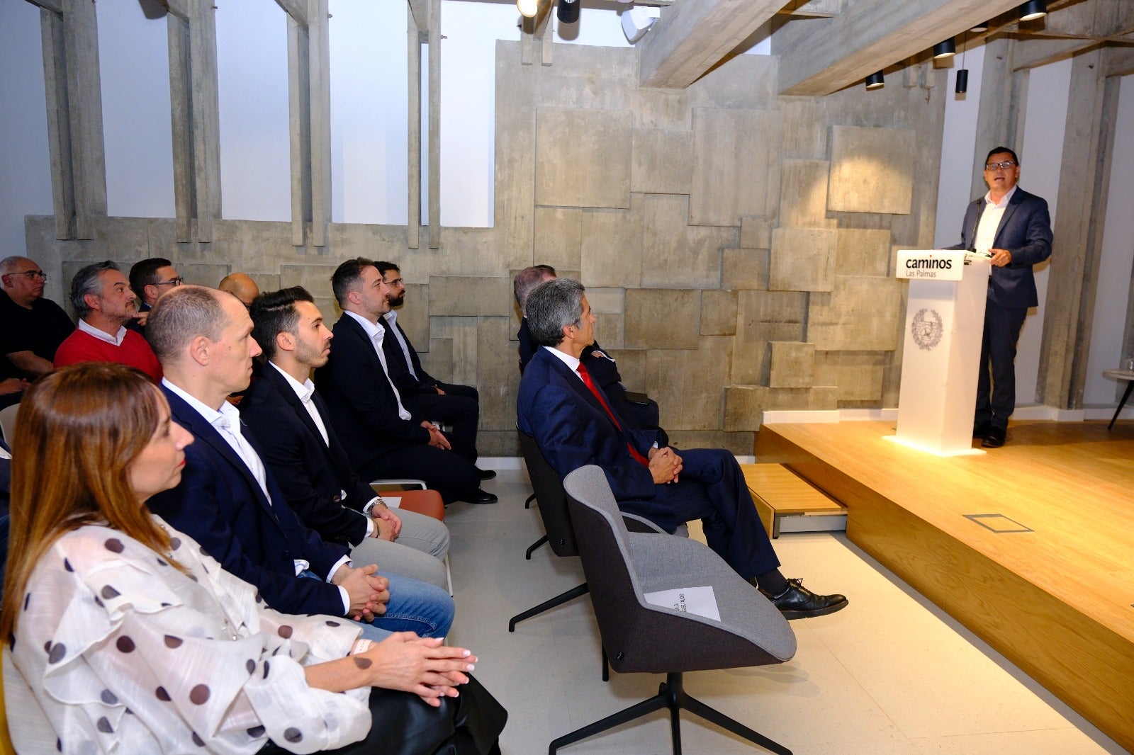 Imágenes del tributo y legado de León y Castillo