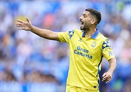 Un Álex Suárez gesticulante, durante un partido de esta temporada.