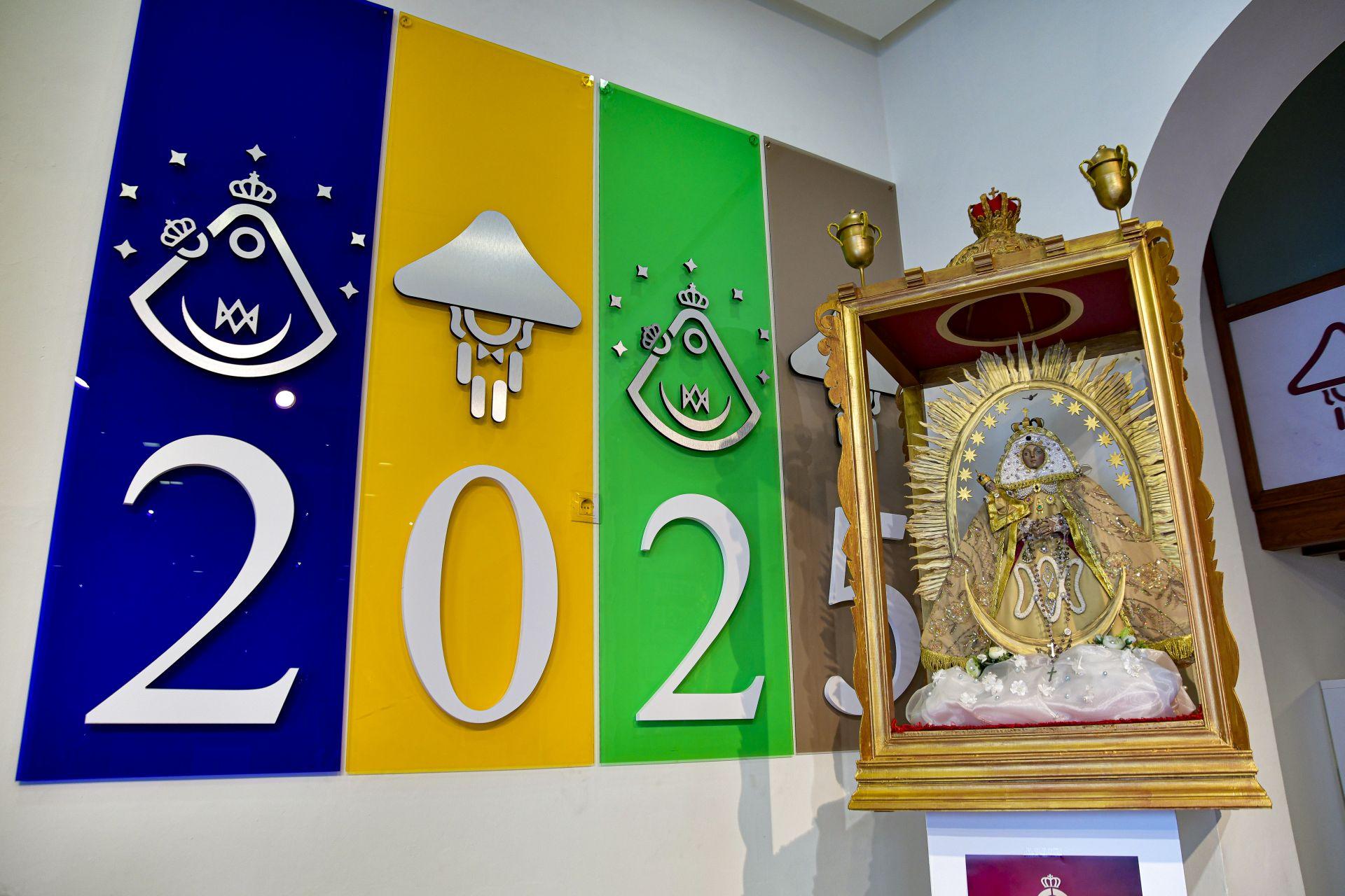 La Palma se prepara para bajada de la Virgen de las Nieves, en imágenes