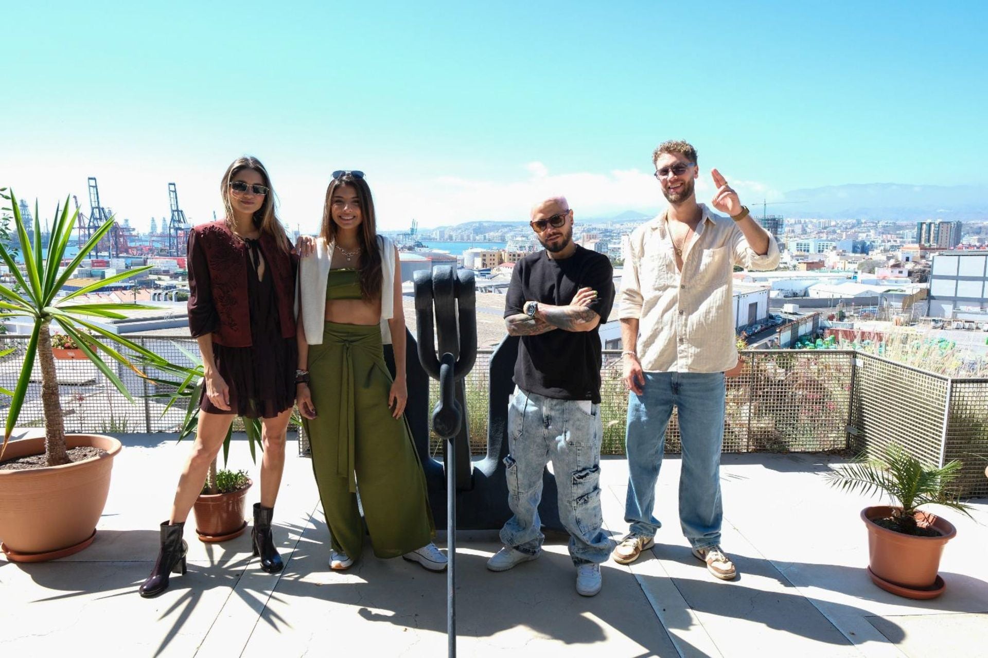 La visita de los actores de &#039;La Reina del Flow&#039; a CANARIAS7, en imágenes