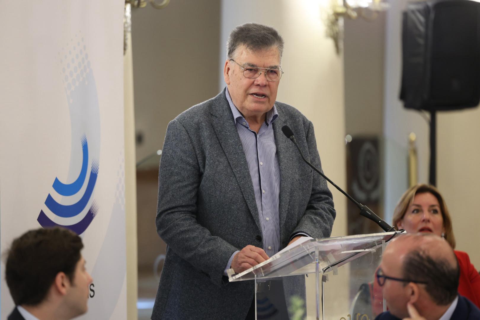 José Cabrera presenta el libro &#039;Las siete mentalidades&#039;
