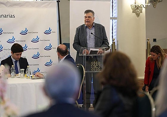 José Cabrera presentó en el Hotel Santa Catalina su libro sobre liderazgo.