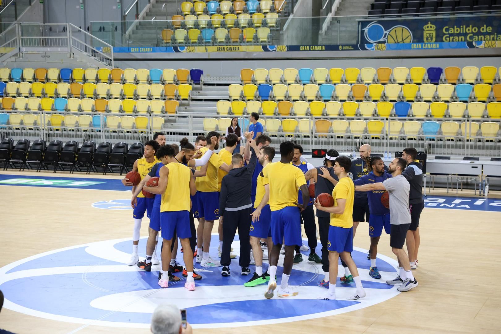 Última toma de contacto antes de asaltar el Arena