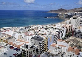 Los extranjeros compran menos casas en las islas en plena ofensiva por limitar estas operaciones