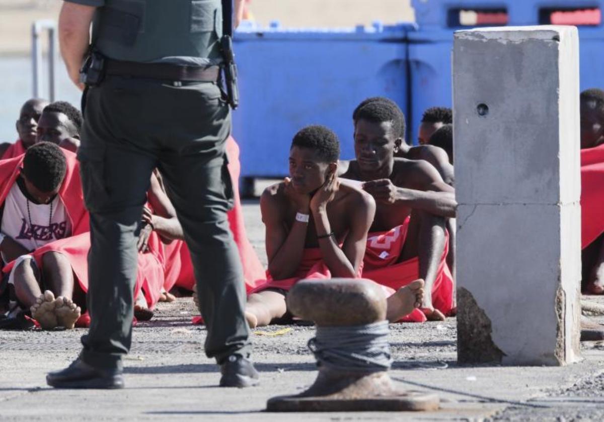 Los primeros menores migrantes que saldrán de Canarias serán los que lleguen a partir de ahora