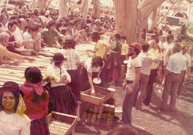 Asadero popular en El Pajar, hace varias décadas.