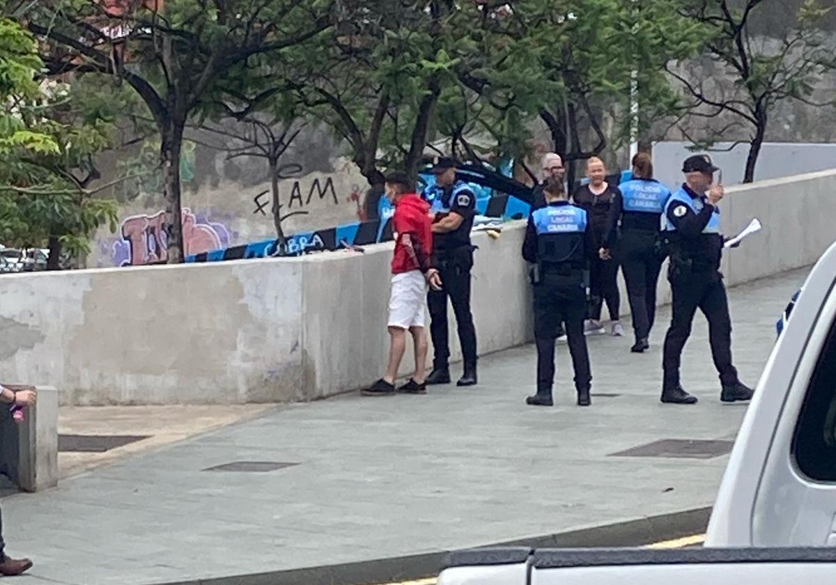 Detenido un hombre tras robar en una tienda de ropa en Santa Cruz de Tenerife