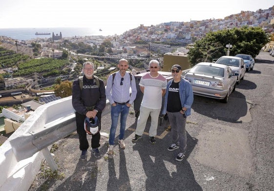 Los portavoces vecinales piden que se mejoren la calles de los riscos capitalinos.