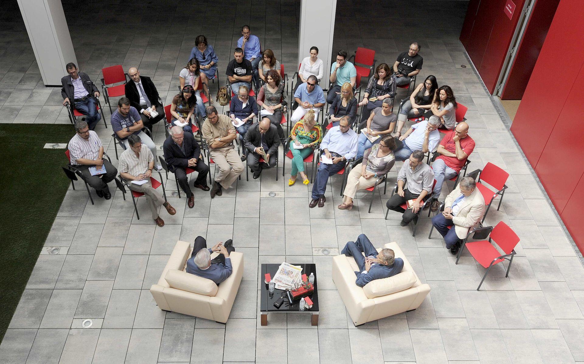 La visita de Vargas Llosa a CANARIAS7 en imágenes