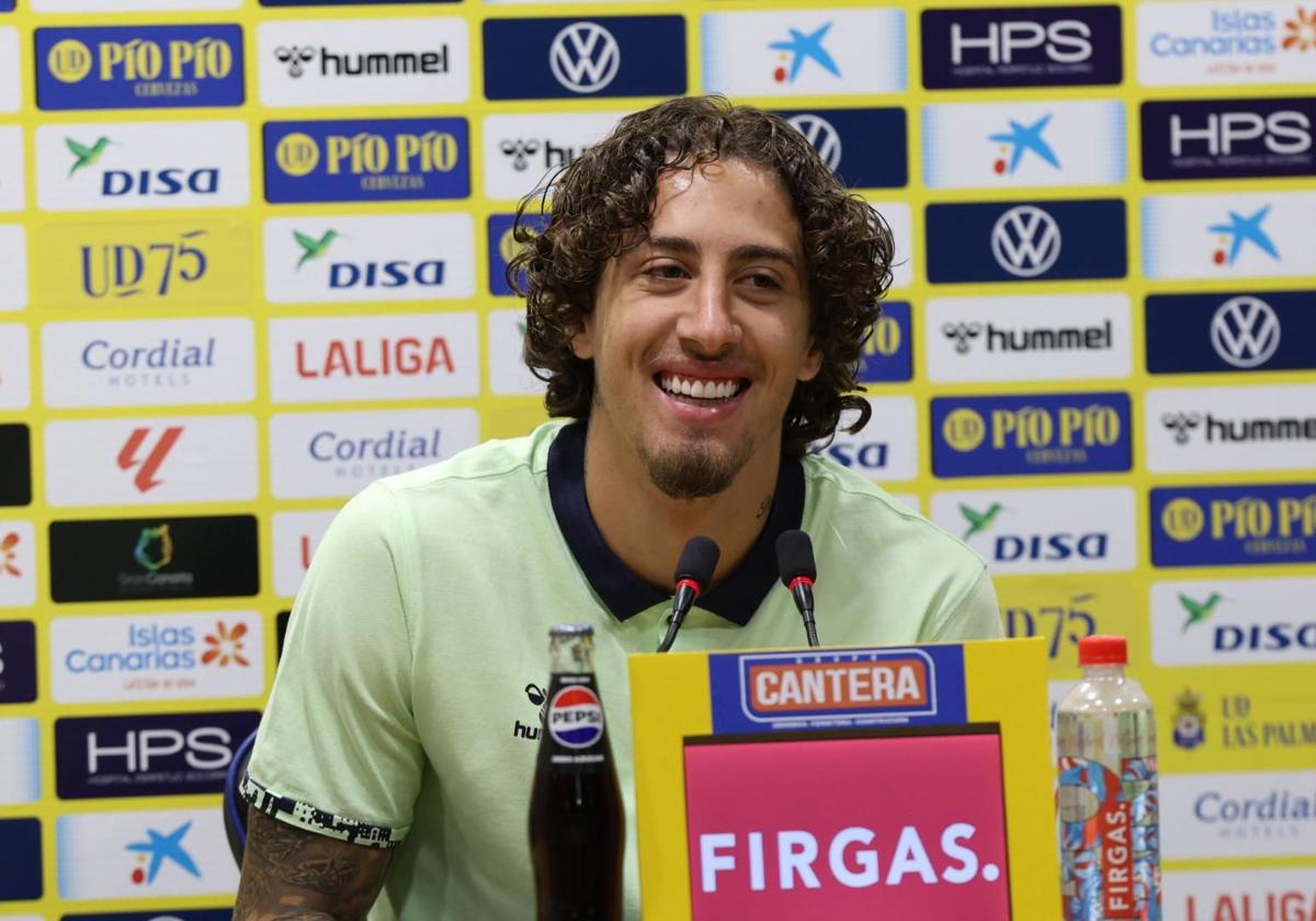 Fábio Silva: «Algún día volveré, se lo he dicho a Helguera y al presidente»