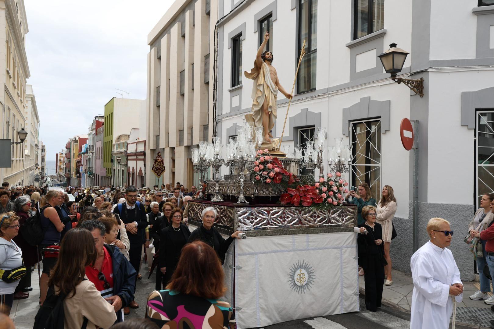 La procesión del Cristo Resucitado, en imágenes