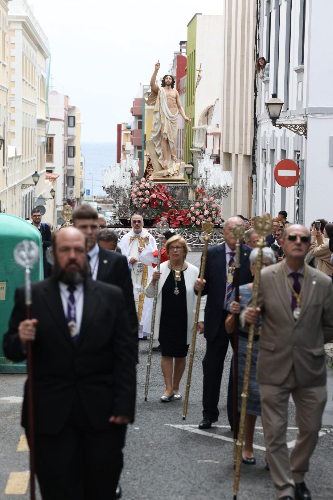 La procesión del Cristo Resucitado, en imágenes