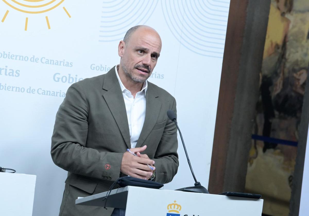 El Gobierno pone el marcha el «modo canario» para iniciar cambios en la legislación que regula el turismo