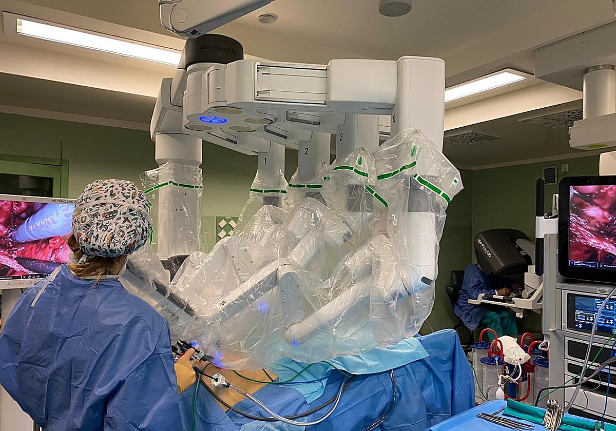 Una máquina de cirugía robótica