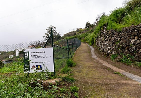 La obra de la nueva red de saneamiento en el diseminado de Troyanas ha finalizado.