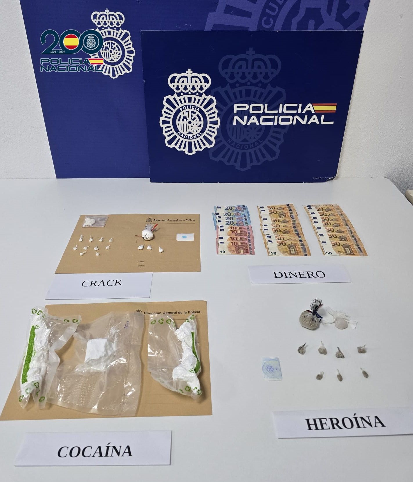 Desmantelan un punto de venta de crack, cocaína y heroína en La Laguna