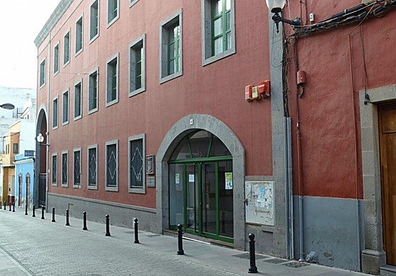 El Ayuntamiento de Telde vuelve a tener la titularidad del inmueble de la antigua oficina de empleo.