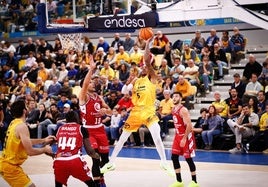 El Príncipe Felipe como lanzadera para el Playoff
