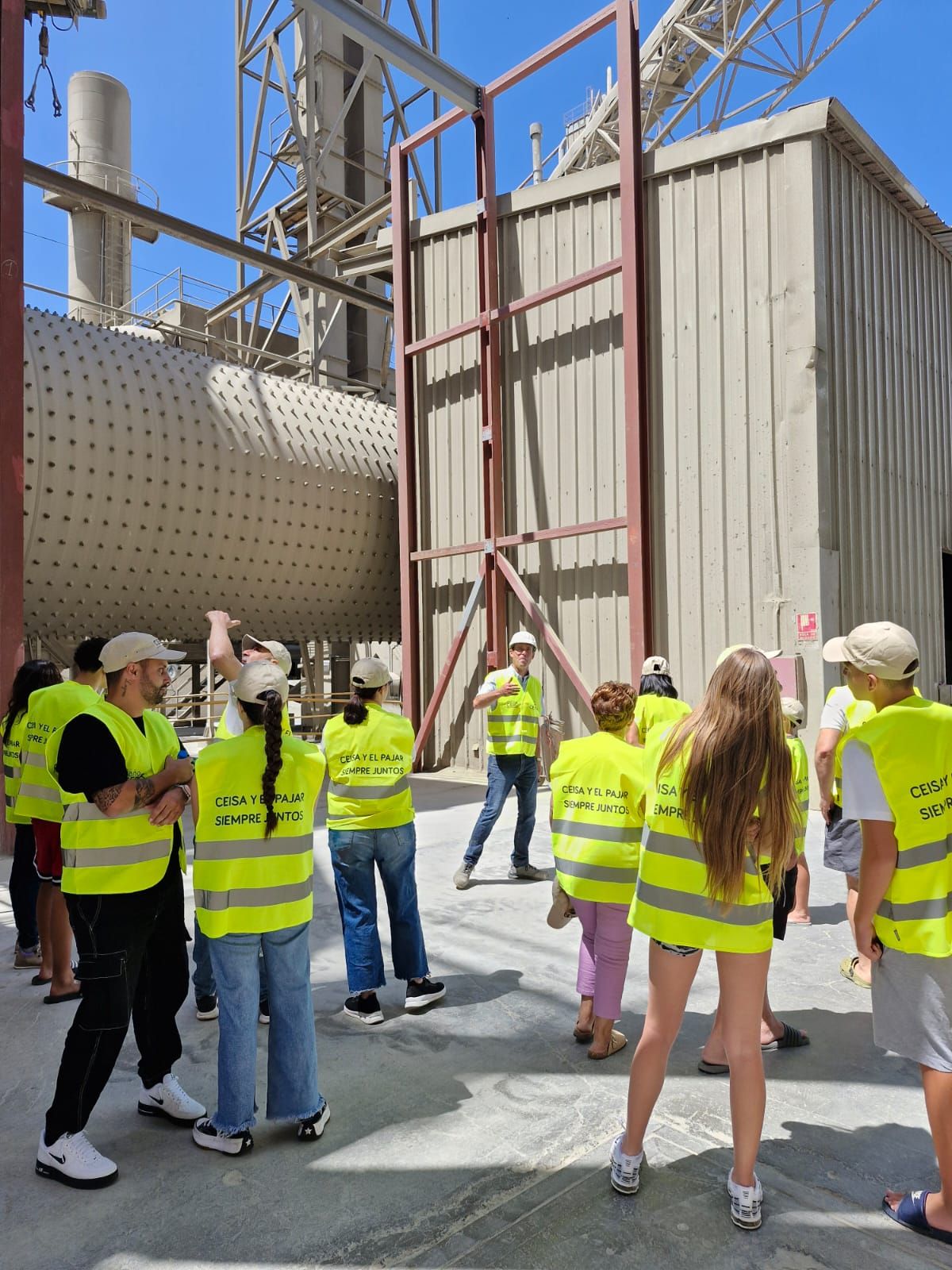Entrañable jornada de puertas abiertas en la fábrica de Ceisa en Arguineguín