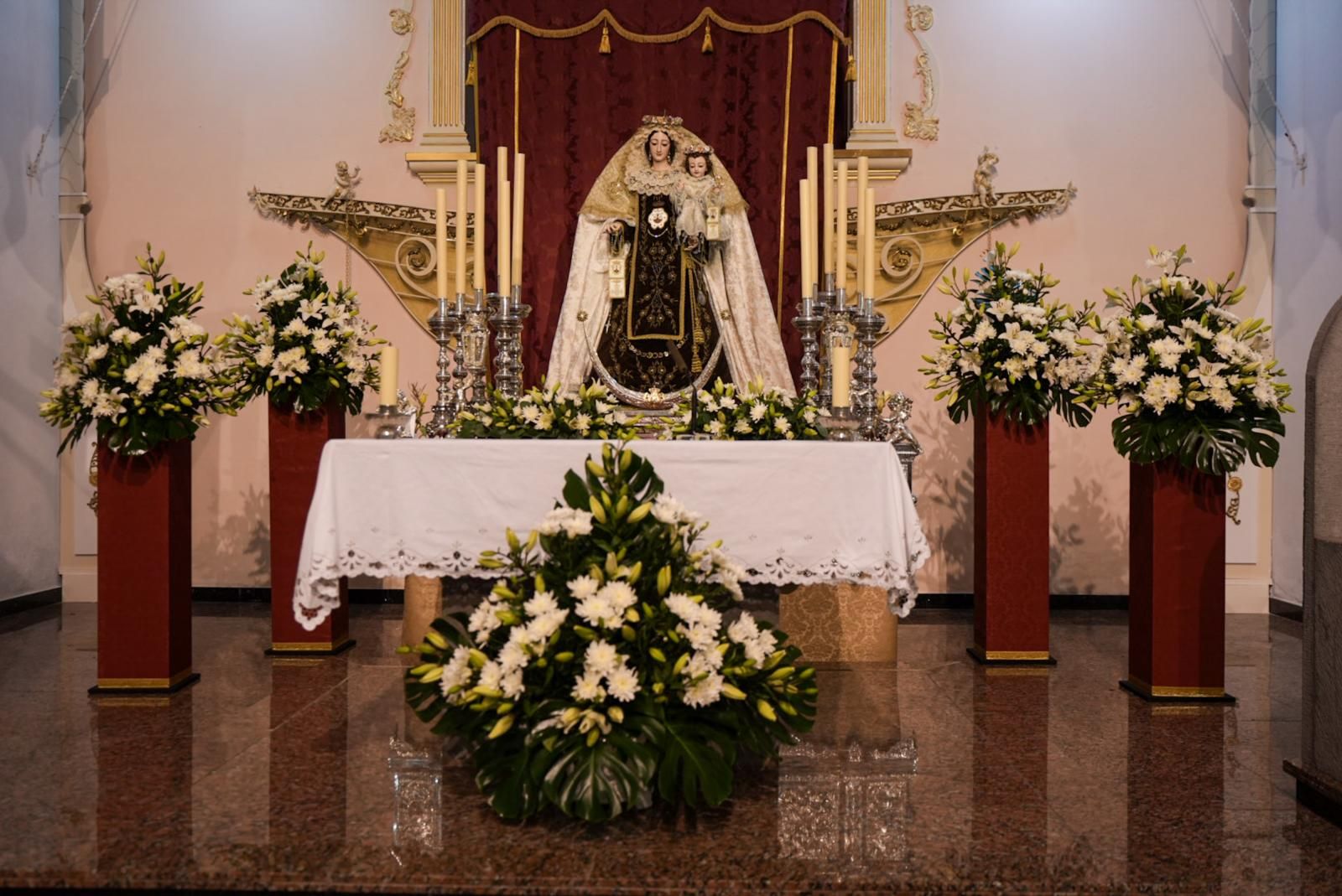 La imagen de la Virgen del Carmen, en su templo de La Isleta, el pasado viernes.