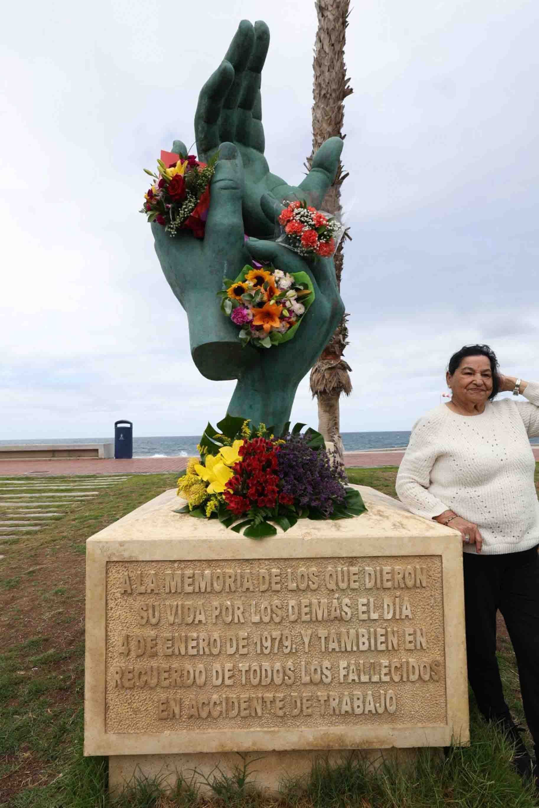 El aniversario del accidente mortal en la factoría Ojeda, en imágenes