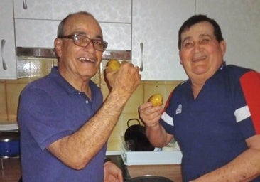 Así viven el apagón los canarios en la península: «Se me quedaron las papas a medio arrugar»