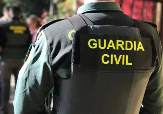 La persona investigada habría robado joyas valoradas en 22.000 euros y 30.000 euros en metálico. Foto de archivo.