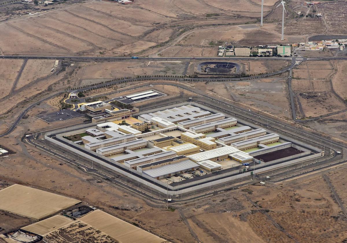 Detenida una mujer que intentaba introducir droga para su hijo en la cárcel de Las Palmas II