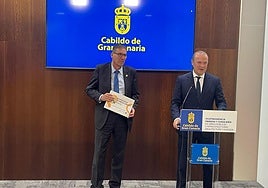 Augusto Hidalgo y Fermín Ojeda durante la presentación.