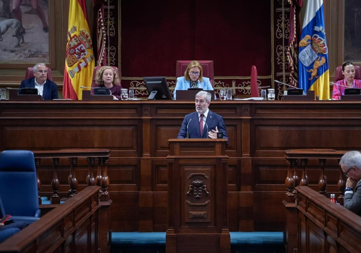Clavijo anuncia que Canarias podrá usar fondos europeos para vivienda