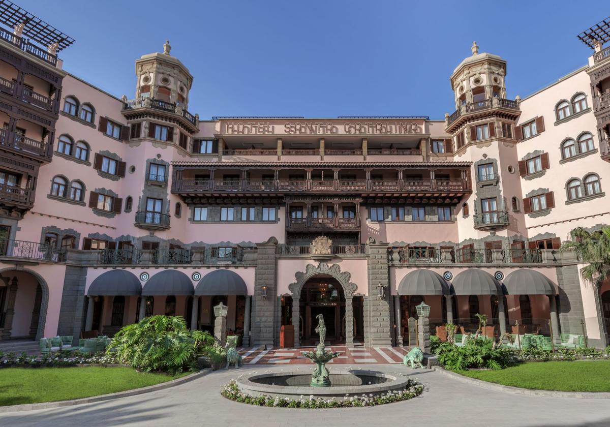 Imagen de la fachada del Hotel Santa Catalina.