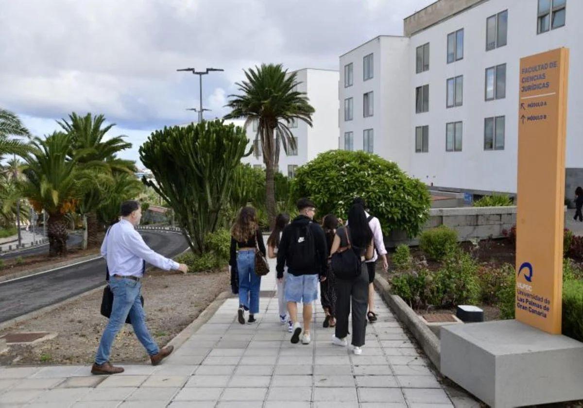 La ULPGC aprueba un plan de equipamiento formativo y técnico dotado de 250.000 euros