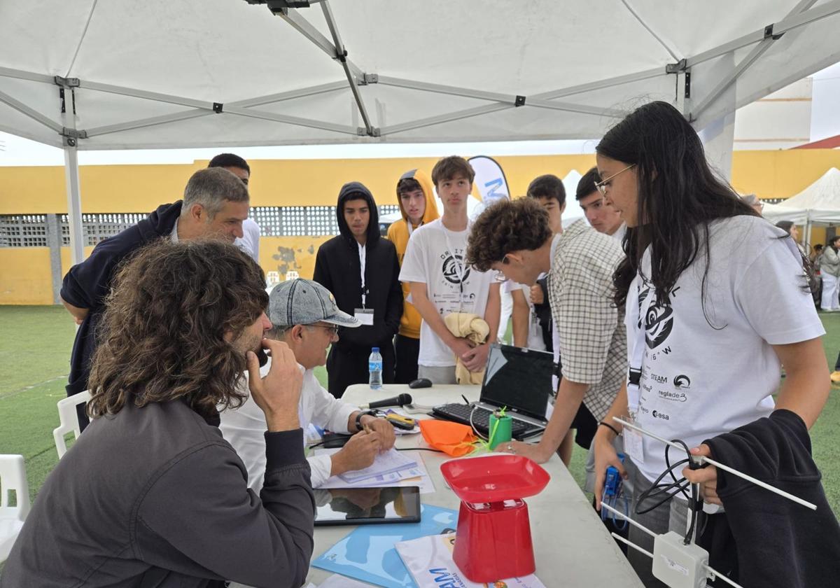 El IES Tablero I Aguañac representará a Canarias en la competición CanSat Spain 2025