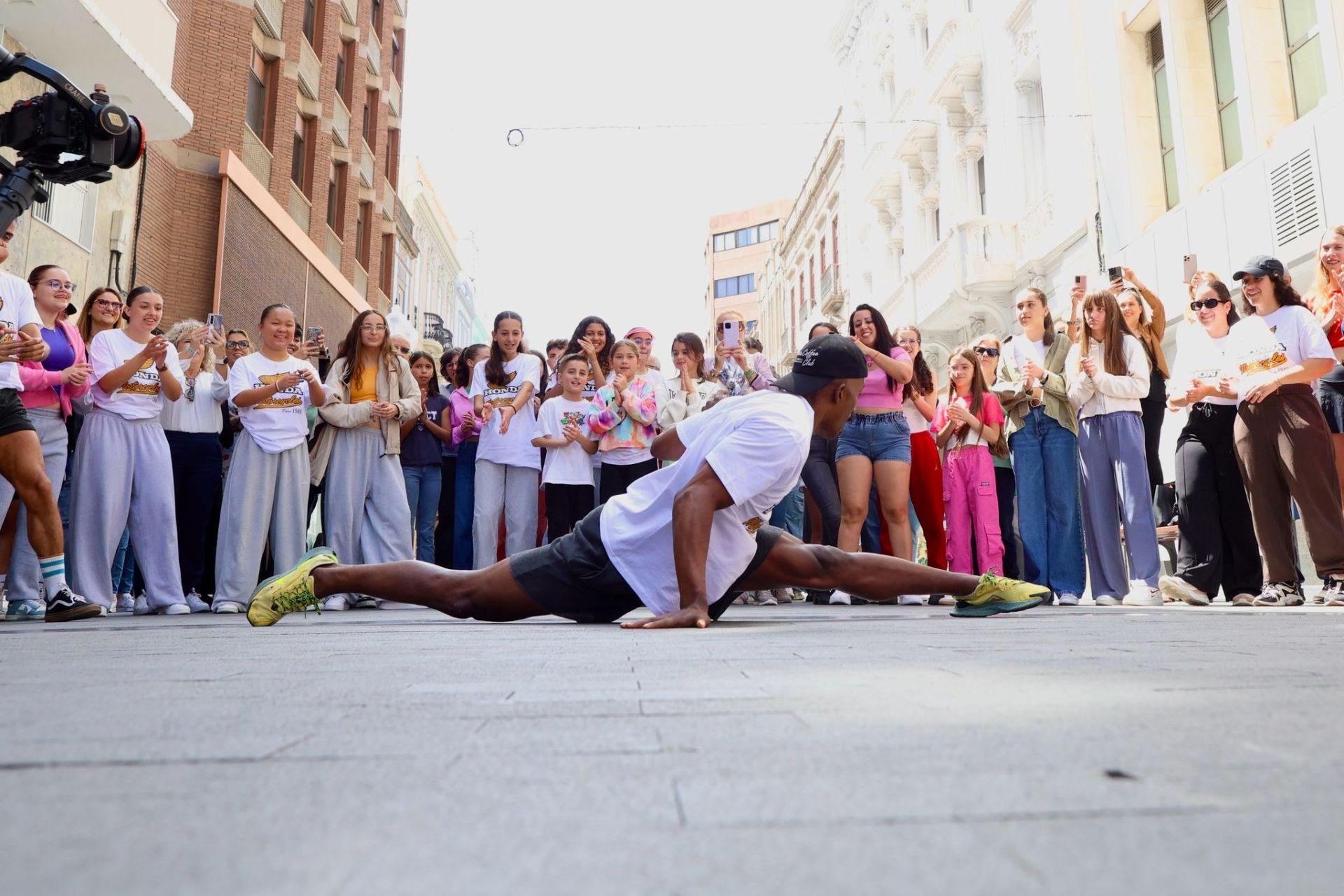 Triana se convierte escenario de un &#039;flashmob&#039;