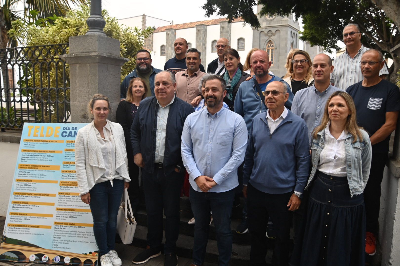 El alcalde Juan Antonio Peña y el concejal Juan Martel agradecieron el compromiso de muchos colectivos.