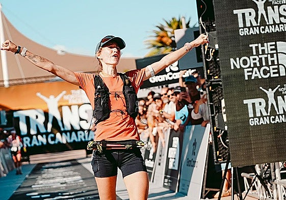 Llegada Martina Klancnik. Miguel Travieso.