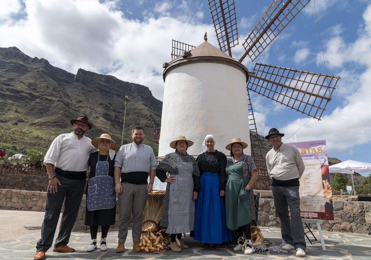 Gran feria de tradiciones con homenaje al gofio en Mogán por el Día de Canarias