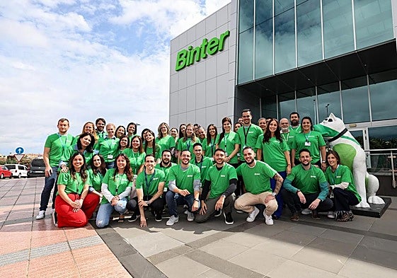 El equipo Binter listo para la CANARIAS7 Carrera de las Empresas.