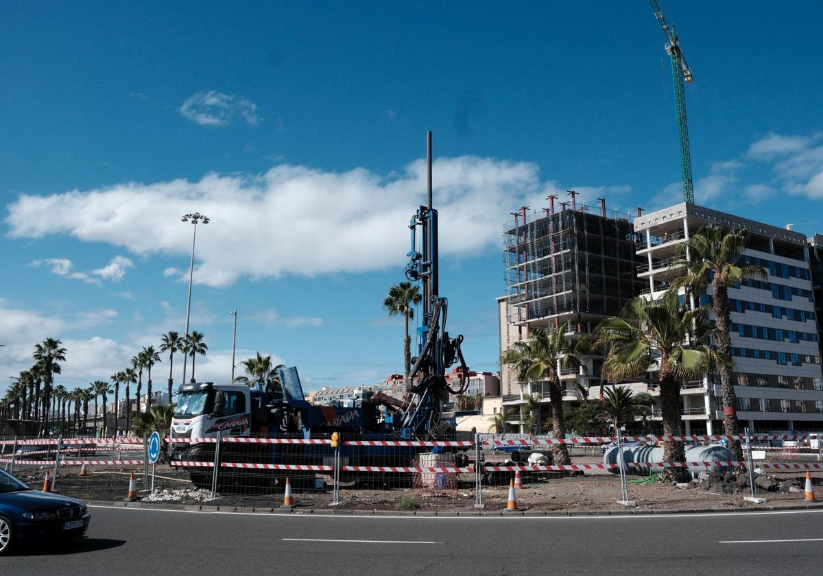 La obra de Belén María se para por la aparición de una bolsa de combustible