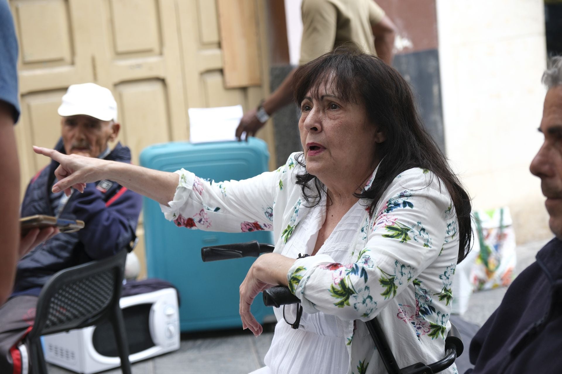 Imagen - Me operaron de la cadera hace unos meses y estoy en tratamiento por depresión. No puedo relajarme, ¡estoy en la calle!