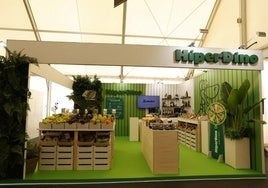Stand de HiperDino en la Feria Gran Canaria Me Gusta.