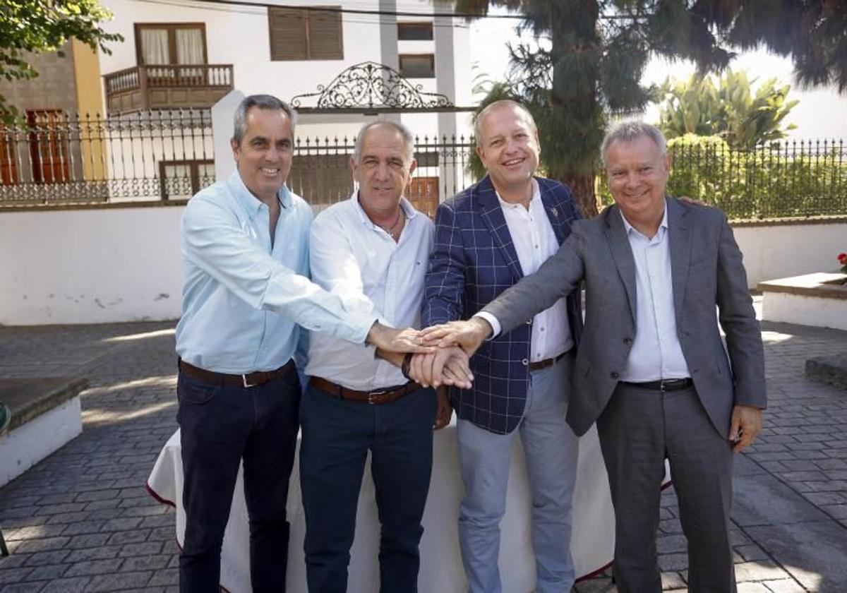 La Virgen del Pino bajará de Teror con un alcalde del PP y subirá con otro del PSOE