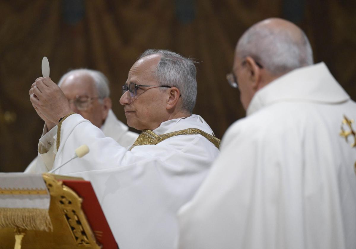 Clavijo invita al Papa León XIV a conocer el drama migratorio en Canarias