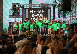 Imagen de archivo de menores migrantes a su llegada a Los Cristianos, en Tenerife