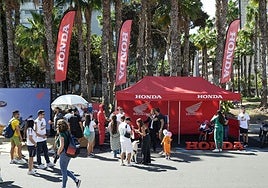 Así se ve vive el ambiente en las carpas de empresa