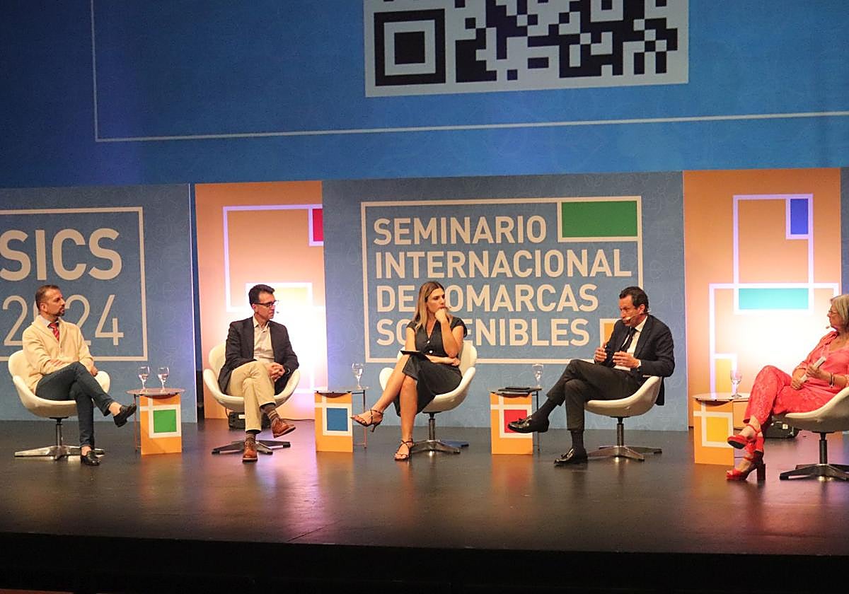 Mesa redonda en el Seminario Internacional de Comarcas Sostenible, el pasado año.